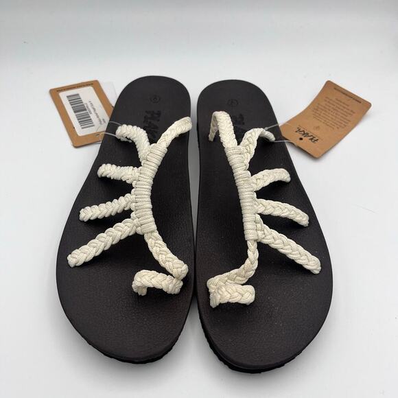 Plaka Women's Pearl Relief Sandals Ayurveda Healing Size 9. NEW - Picture 1 of 7
